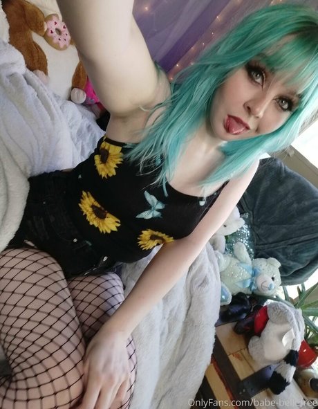 babe bellefree アダルトスター 写真