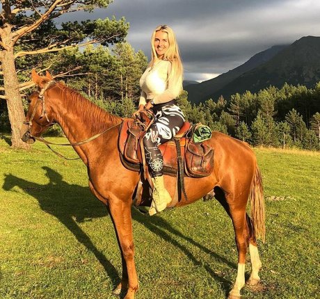 Oksana Mishyna アダルト女優 画像