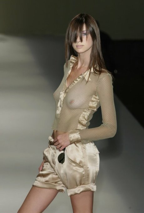 Caitriona Balfe 素敵なモデル ギャラリー