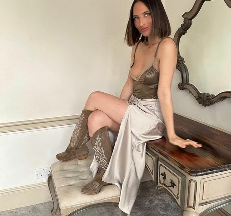 Maeva D Ascanio 無料のスター ギャラリー