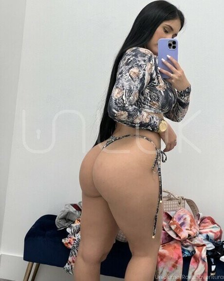 Roxana Ventura 裸のモデル 写真