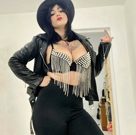 Deborah Milano エロティックなモデル 写真