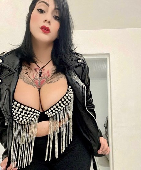 Deborah Milano HDモデル 写真