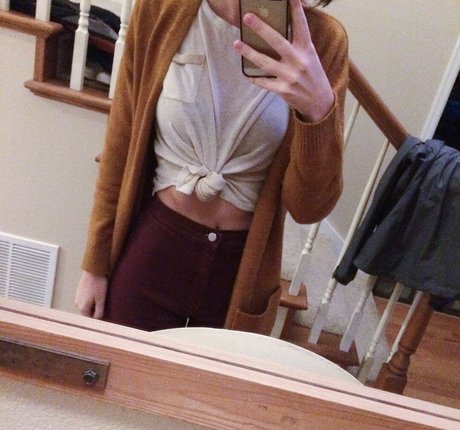 最もホットなOnlyFans アート裸 画像