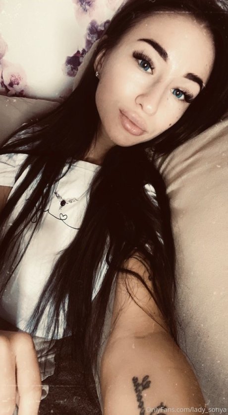 lady sonya ポルノモデル 写真