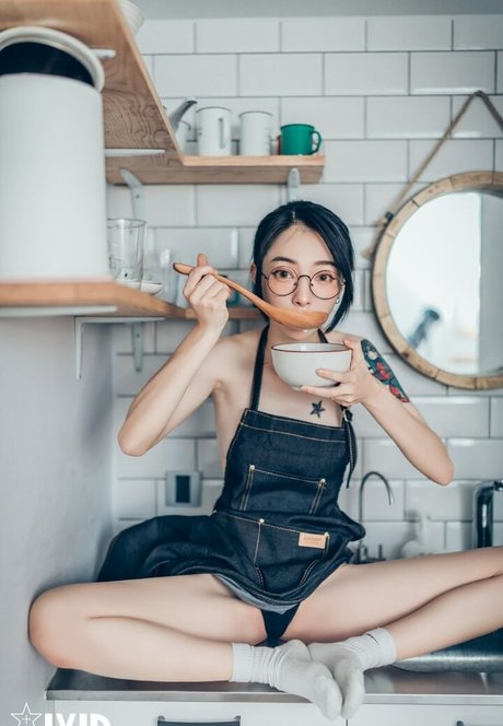 大きな黒いお尻のOnlyFans セクシー 画像