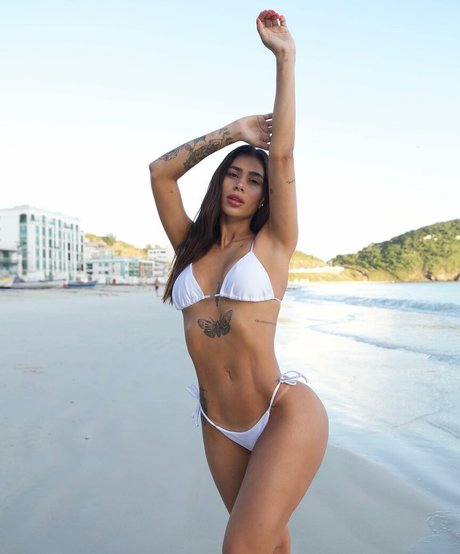 Ana Mosconi 完璧なスター 写真