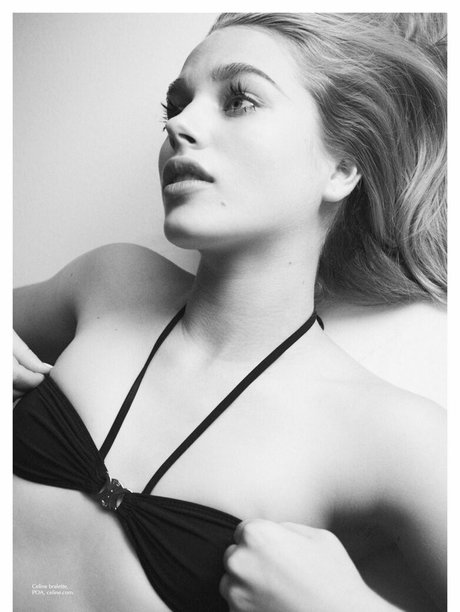 フィットネス熟女OnlyFans アート裸 画像