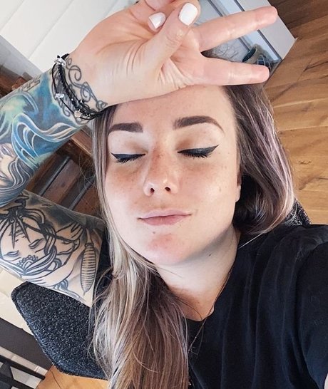 肉厚マンコOnlyFans セクシー 写真