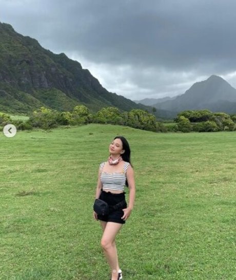 Codemiko エロティックなモデル 画像