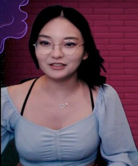 Codemiko 完璧なポルノスター 写真