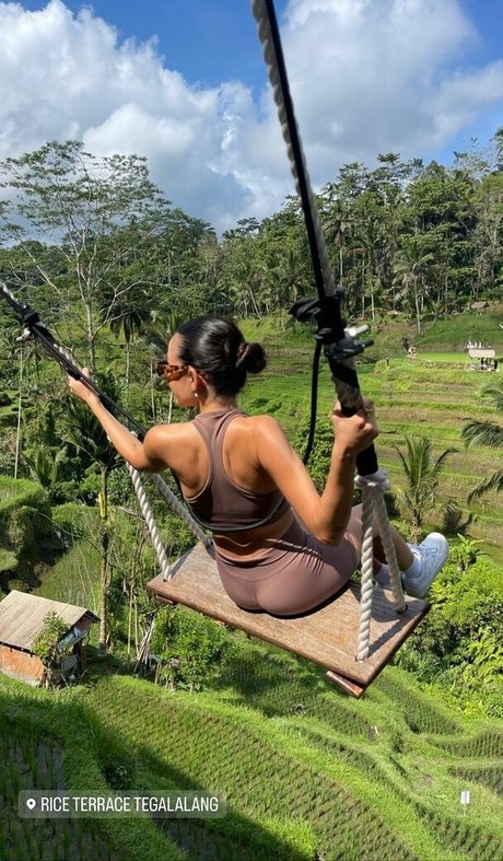 大きな乳首OnlyFans セクシー裸 写真