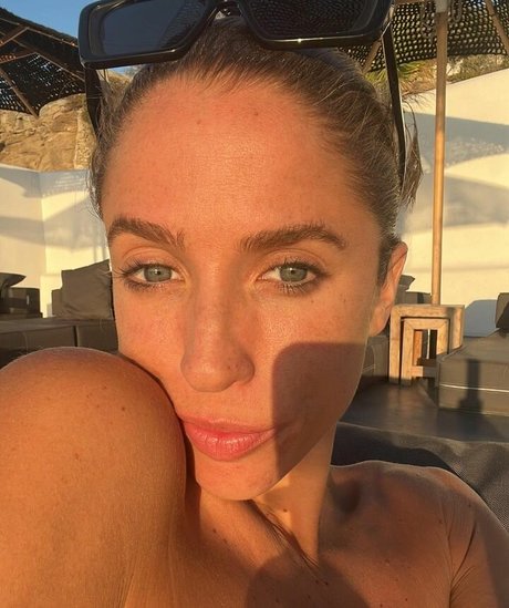 Carlotad26 セックス女優 画像