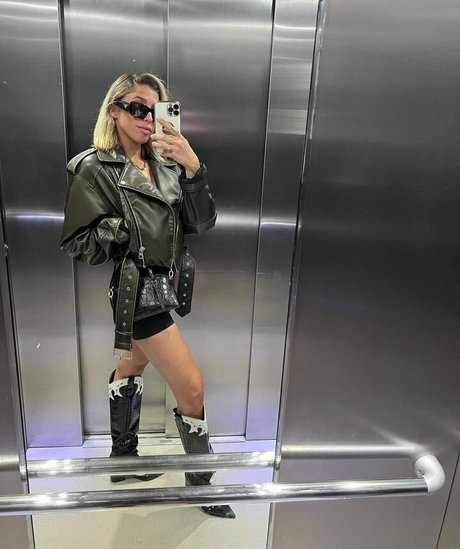 Carlotad26 ポルノモデル ギャラリー