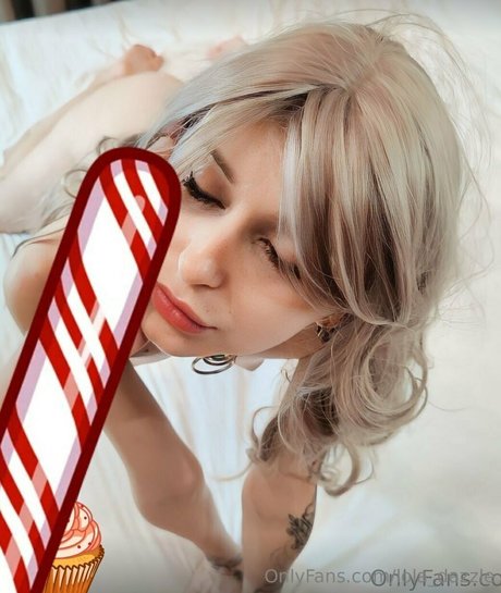 lola dazzle モデル 写真