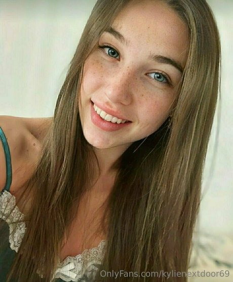 kylienextdoor69 ポルノスター 写真