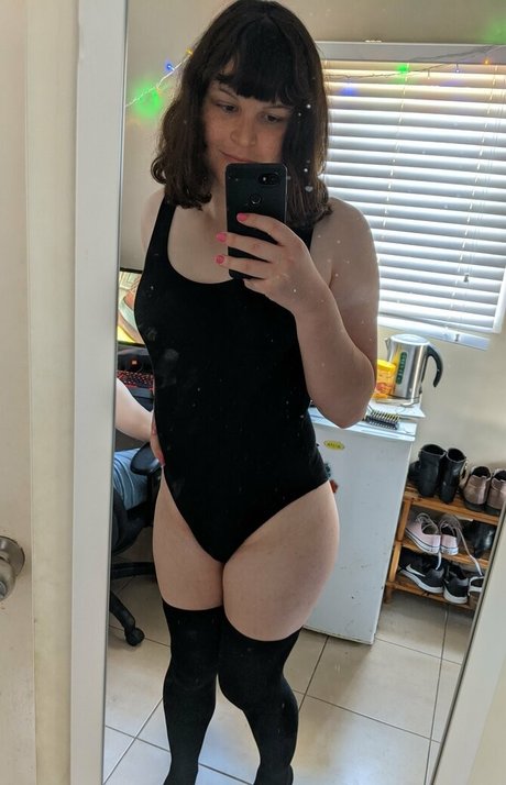 artemislunaaa 女優 画像