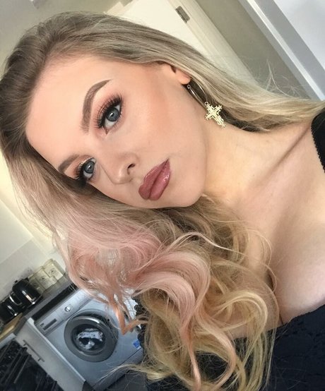 Amber Rose Brightman 無料のスター 写真