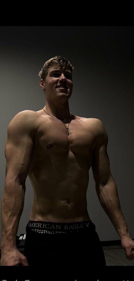 swolemattyy 素敵なスター 写真