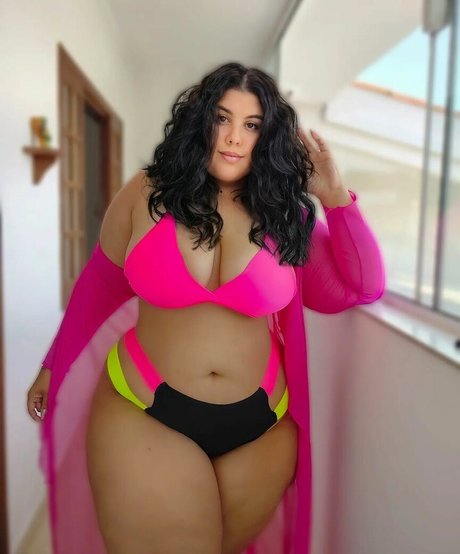 エボニートップオンリーファン 裸 画像