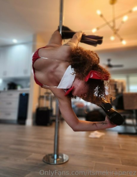 ゴスアジアンOnlyFans アートポルノ 画像