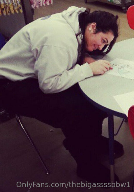 thebigassssbbw1 裸のスター 画像