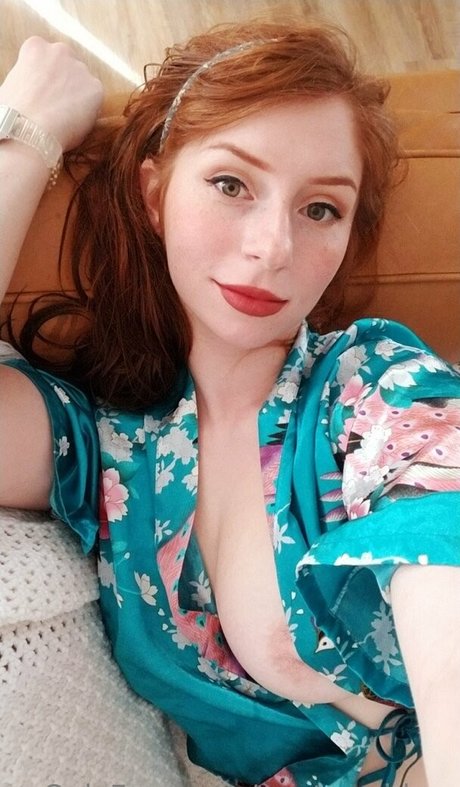 BBCエボニーOnlyFans 美しいヌード 写真