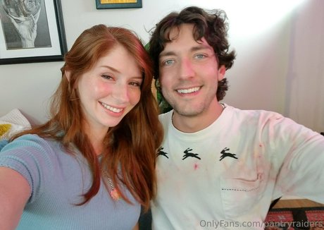 小さいチンポOnlyFans 美しい裸 画像