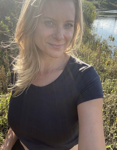 Teasing Teacher ヌードモデル ギャラリー