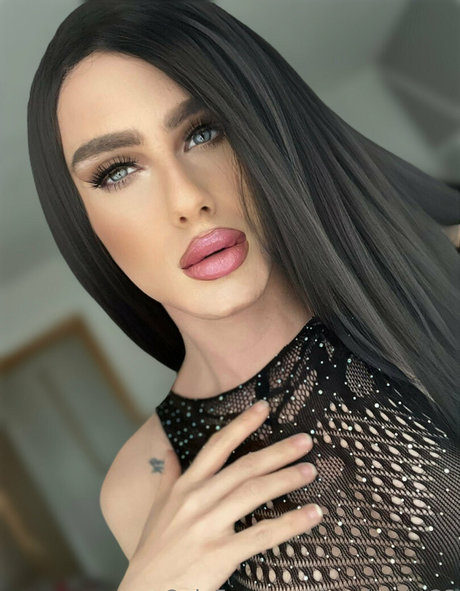 Paula Monroe ポルノスター 独占 写真