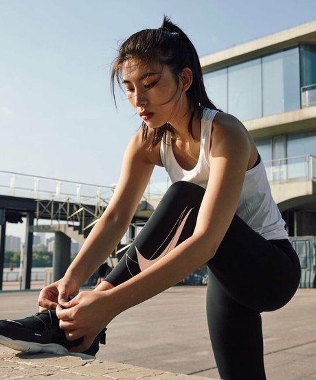 Yan 0304 美しいモデル 写真