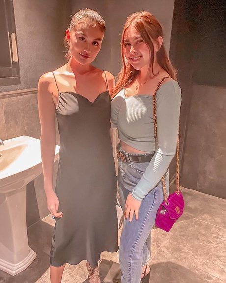 Renna Dyana アダルトスター 写真