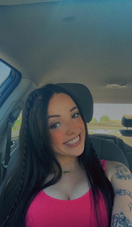 Chloe Grace 裸モデル 写真