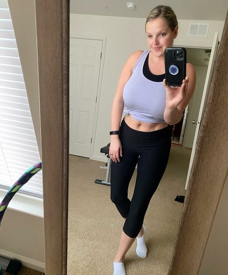 射精 OnlyFans ポルノ ギャラリー