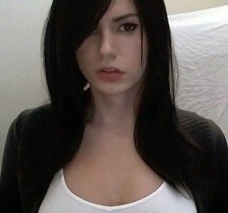 Kalindra Chan ポルノスター 写真