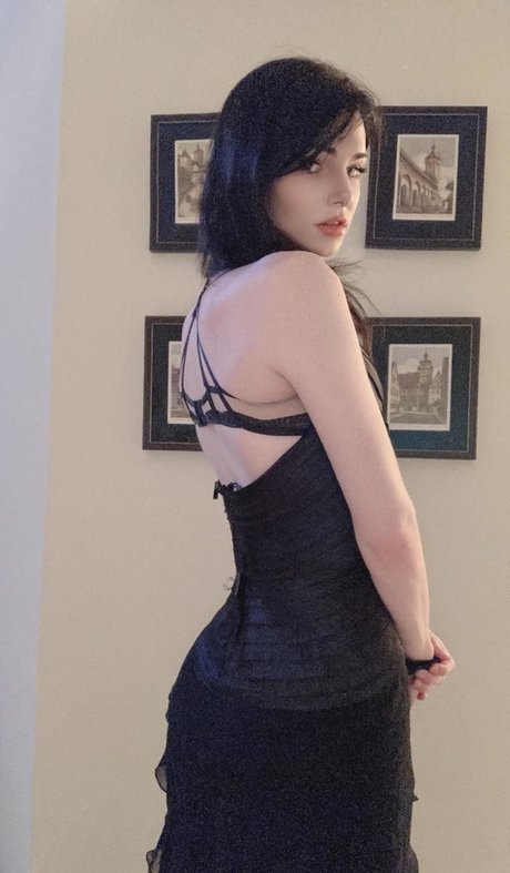 Kalindra Chan ポルノスター HD 画像