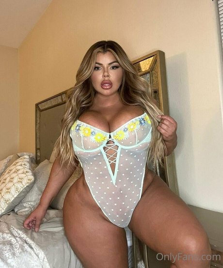 Shellraven エロティック女優 ギャラリー