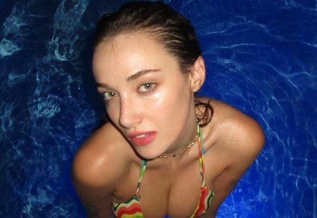 Olivia OBrien 無料スター 画像