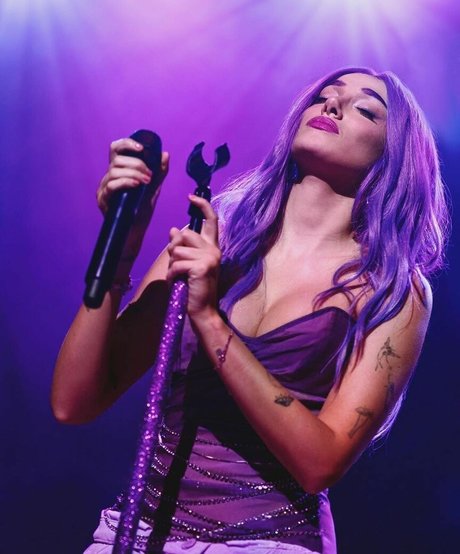 Olivia OBrien 完璧なスター ギャラリー