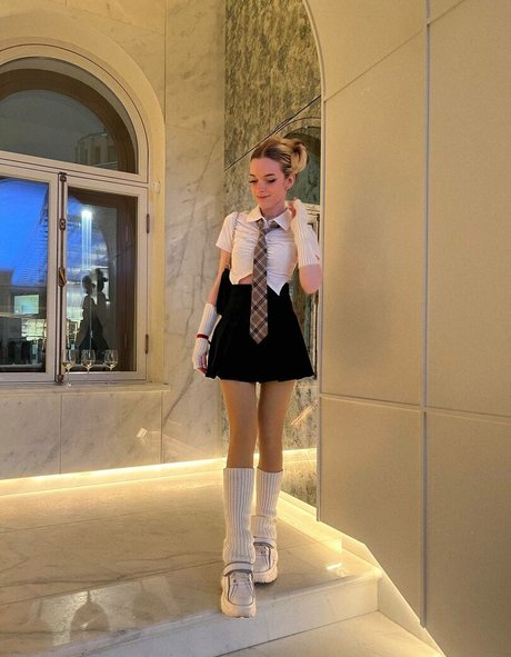 アジア人フィンドムOnlyFans アートポルノ 写真