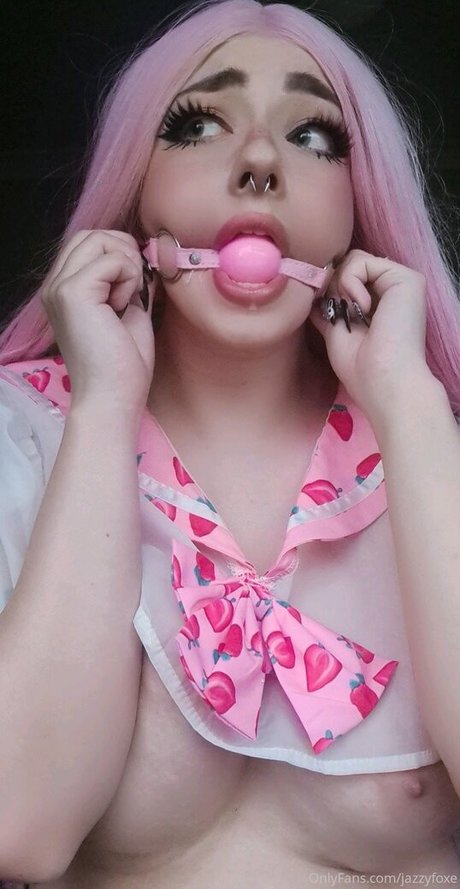 JasminFoxe profile image