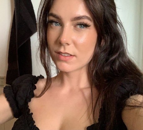 Paladinamber セクシーモデル 写真