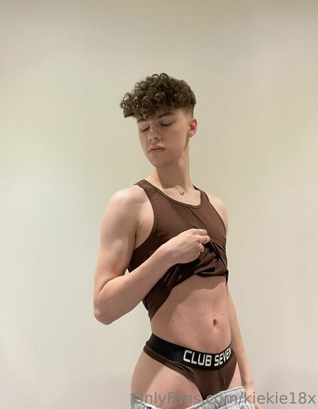 巨乳とお尻のOnlyFans ホットポルノ 写真