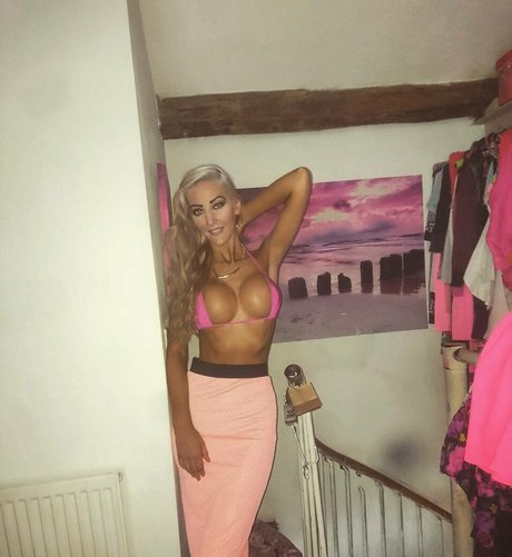 Tamsin Louise Hall ポルノスター 写真