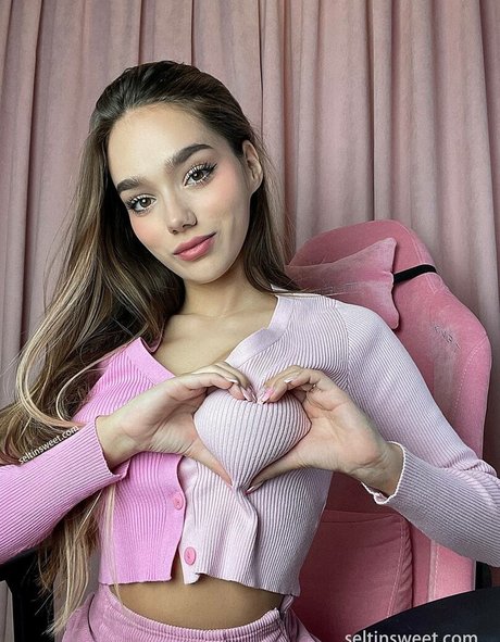 ニューハーフ ドミナトリックス OnlyFans 無料セックス 写真