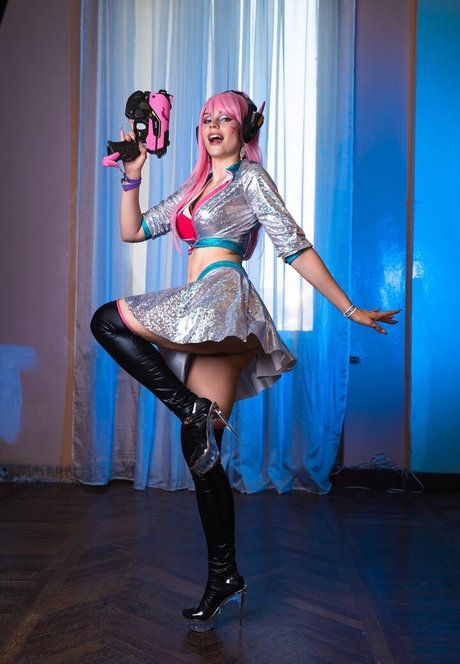 Anya Ichios エロティックモデル アーカイブ