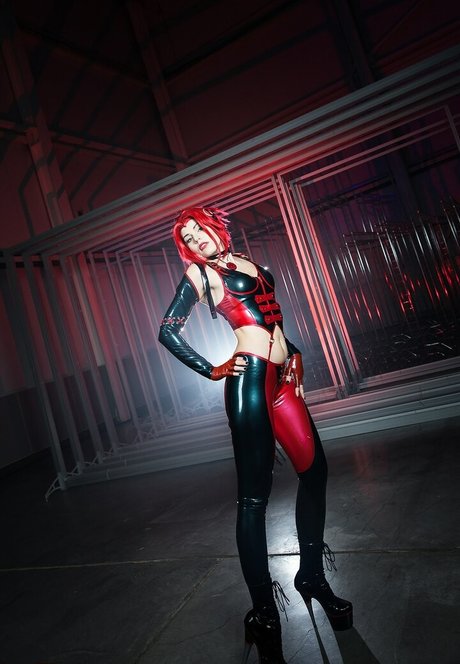 Anya Ichios 最高のスター アーカイブ