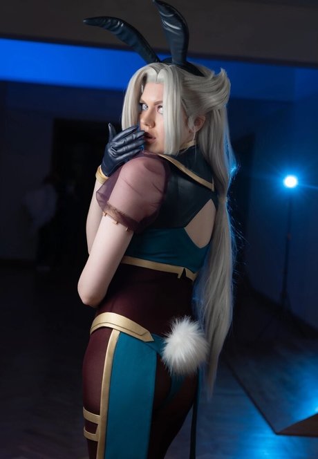 Anya Ichios 最高のモデル 画像