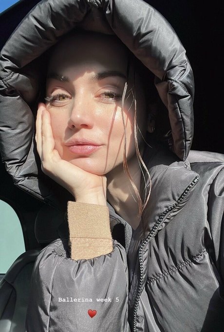 Ana De Armas スター 画像