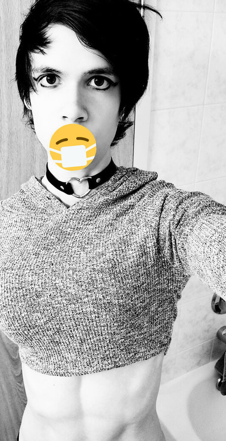 ティーンプッシーOnlyFans 限定 ギャラリー